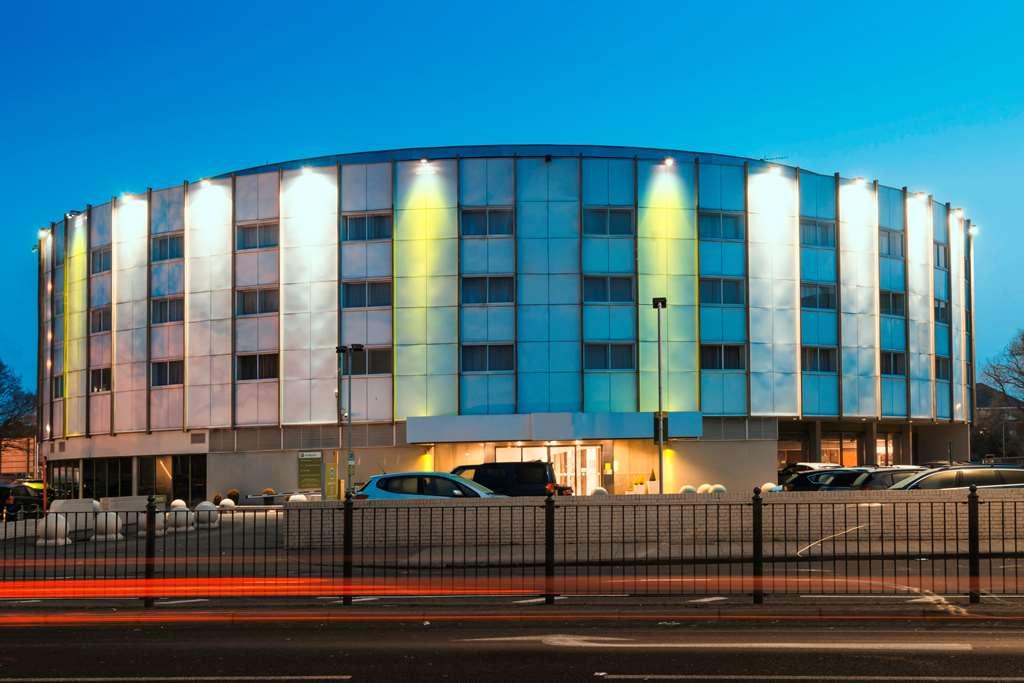 Best Western London Heathrow Ariel Hotel Hayes  Esterno foto